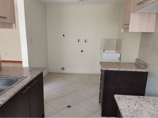 Vende Departamento en Planta Baja 95 m² Valle de Los Chillos