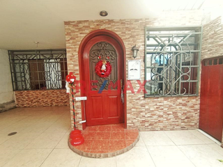 Foto 1 de Se Vende Casa En Santa Luzmila - Comas