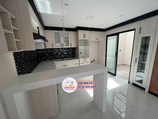 Foto 7 de Hermosa casa VIP con área verde de venta, Sector cuatro esquinas de Ricaurte C1110
