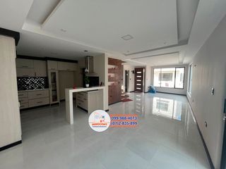 Foto 2 de Hermosa casa VIP con área verde de venta, Sector cuatro esquinas de Ricaurte C1110