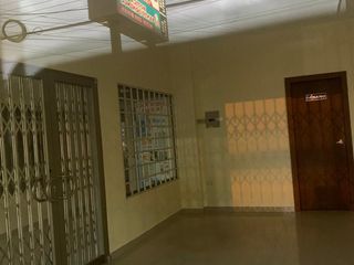 Foto 4 de rento local comercial en avenida Rio Lelia