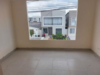 Foto 16 de Casa de venta en la Urb. San Antonio, Vía a Samborondón, 4 dormitorios.