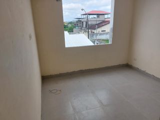 Foto 20 de Casa de venta en la Urb. San Antonio, Vía a Samborondón, 4 dormitorios.