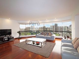Lujoso departamento de 268 m2 en el piso 18 con una vista panorámica privilegiada al Lima Golf Club
