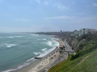 Foto 1 de DEPARTAMENTO DE LUJO EN EDIFICIO LA QUEBRADA, BARRANCO