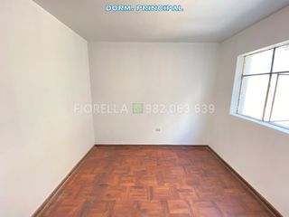 Foto 10 de EN VENTA DPTO/ALMACEN 02 DORM + 1 BAÑO NO COCHERA