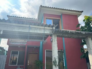 Foto 4 de vendo amplia villa en La Delicia