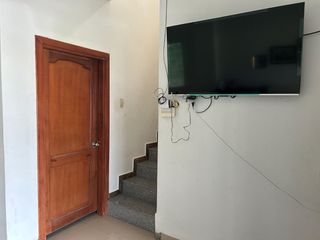 Foto 5 de vendo amplia villa en La Delicia