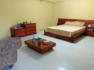 Foto 12 de SE VENDE CASA ESQUINERA DE 1 PLANTA EN CENTENARIO SUR DE GUAYAQUIL