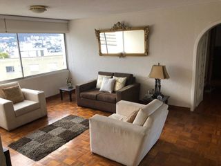 Foto 2 de Vendo Departamento Remodelado Av Gaspar de Villarroel y Eloy Alfaro.