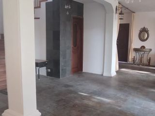 Foto 1 de VENTA CASA EN CONJUNTO URB. SAN JOSE DEL VALLE