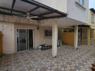 Foto 20 de En alquiler hermosa y espaciosa casa en La Rioja, primeras etapas. Av. León Frebes Cordero