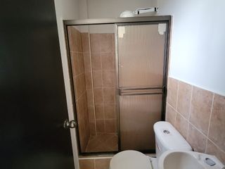 Foto 28 de En alquiler hermosa y espaciosa casa en La Rioja, primeras etapas. Av. León Frebes Cordero