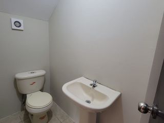 Foto 25 de En alquiler hermosa y espaciosa casa en La Rioja, primeras etapas. Av. León Frebes Cordero