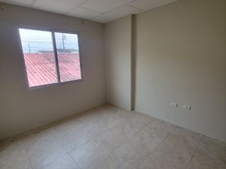 Foto 36 de En alquiler hermosa y espaciosa casa en La Rioja, primeras etapas. Av. León Frebes Cordero