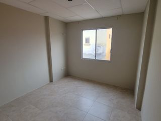 Foto 38 de En alquiler hermosa y espaciosa casa en La Rioja, primeras etapas. Av. León Frebes Cordero