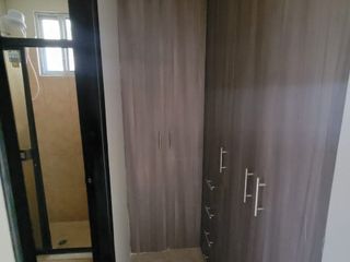 Foto 39 de En alquiler hermosa y espaciosa casa en La Rioja, primeras etapas. Av. León Frebes Cordero