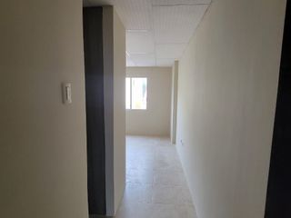 Foto 40 de En alquiler hermosa y espaciosa casa en La Rioja, primeras etapas. Av. León Frebes Cordero