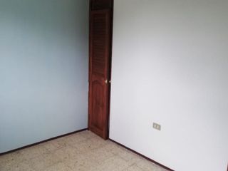 Foto 22 de VENTA CASA ESQUINERA SAMANES 5