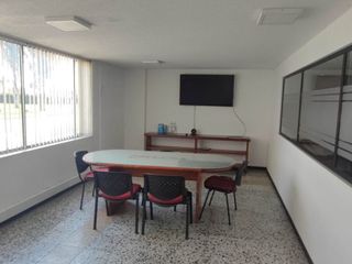 Arriendo Oficina de  375,00 m2 (Lógika, Centro Logístico Calle 13) | Vía Bogotá.