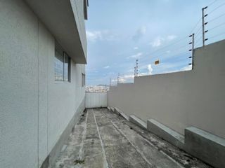 Alquiler de Casa en La Primavera - Las Casas Alto, La Primavera, Enrique Aymer, Norte de Quito