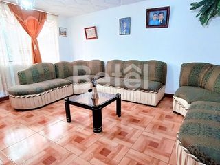 Foto 2 de Venta Casa Residencial a 8 minutos del Parque Calderón