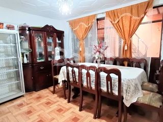 Foto 5 de Venta Casa Residencial a 8 minutos del Parque Calderón