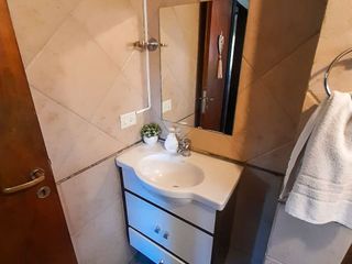 Foto 10 de VENTA Departamento de 2 dormitorios, con cochera cubierta, Barrio Las Victorias, Bariloche