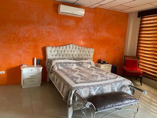 Foto 4 de Vendo amplia casa en Guayaquil, Bellavista, por el parque mirador.