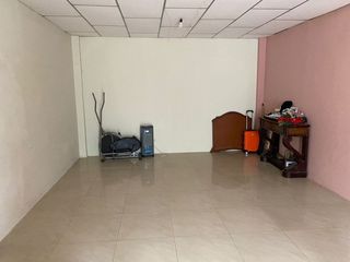 Foto 8 de Vendo amplia casa en Guayaquil, Bellavista, por el parque mirador.