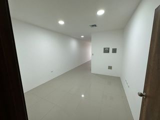 Foto 5 de Oficinas de venta y alquiler en Villaclub