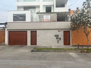 Foto 32 de CASA CONFORTABLE  6 DORMITORIOS AL LADO DE PARQUE EN ZONA RESIDENCIAL DE PUEBLO LIBRE