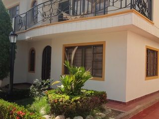 Foto 6 de Venta de casa de dos pisos de 205.18 M2,en conjunto cerrado por la calle 8 al oriente de la ciudad.
