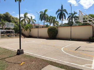 Foto 16 de Venta de casa de dos pisos de 205.18 M2,en conjunto cerrado por la calle 8 al oriente de la ciudad.