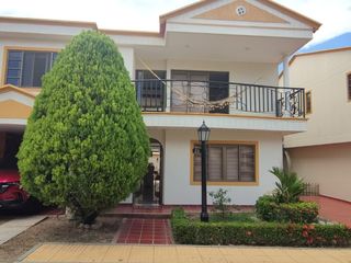Foto 102 de Venta de casa de dos pisos de 205.18 M2,en conjunto cerrado por la calle 8 al oriente de la ciudad.