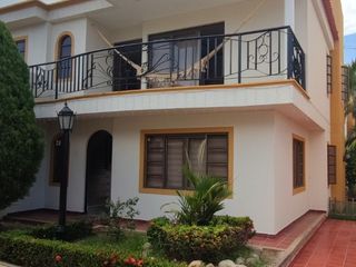 Foto 101 de Venta de casa de dos pisos de 205.18 M2,en conjunto cerrado por la calle 8 al oriente de la ciudad.