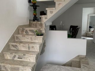 Foto 2 de Venta de casa en Lomas de granada, Popayán.