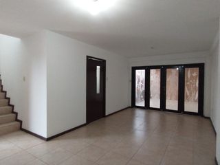 Foto 2 de venta de casa en Valle Alto via a la costa