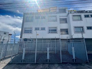 Foto 10 de LOCAL COMERCIAL EN VENTA-SECTOR CALDERON, PANAMERICANA