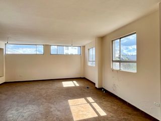 Foto 2 de LOCAL COMERCIAL EN VENTA-SECTOR CALDERON, PANAMERICANA
