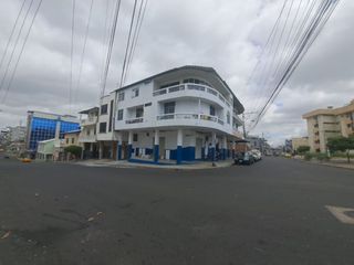 Foto 2 de Casa rentera de venta en manta zona centro sur