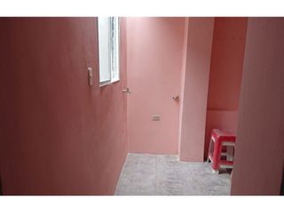 Foto 6 de Casa rentera de venta en manta zona centro sur