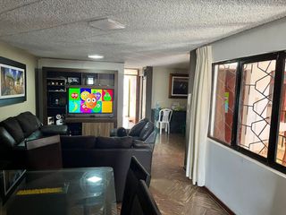 Foto 1 de VENDO BONITA CASA EN ZONA RESIDENCIAL DE NUEVO CHIMBOTE