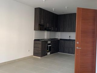 Foto 2 de VENDO DEPARTAMENTO EN PRE-VENTA POR EL PARQUE PRINCIPAL DE LA URB. MIRAFLORES COUNTRY CLUB