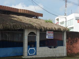 Casa en venta  3 parqueaderos Junto al Ecu 911 Av. Toachi Santo Domingo Ecuador