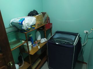 Foto 19 de Casa ESQUINERA en venta, es  RENTERA tiene 3 departamentos, 3 locales coemrciales, Sector Martha Bucaram, Sur de Quito, Ecuador
