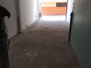 Foto 12 de Casa ESQUINERA en venta, es  RENTERA tiene 3 departamentos, 3 locales coemrciales, Sector Martha Bucaram, Sur de Quito, Ecuador