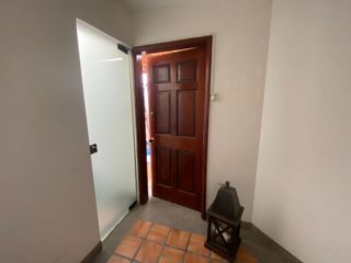 PRECIO DE OCASION,OPORTUNIDAD, LINDO DUPLEX , EN EL CORAZON DE SAN ISIDRO, CERCA AL OLIVAR