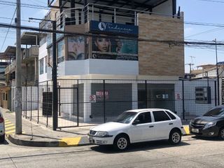 Foto 7 de ALQUILO EXCEPCIONAL LOCAL DE 3 CUERPOS EN TODA LA  PLANTA BAJA