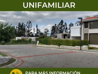 Foto 3 de Terreno en venta en urbanización sector Ruta Viva Tumbaco Ecuador